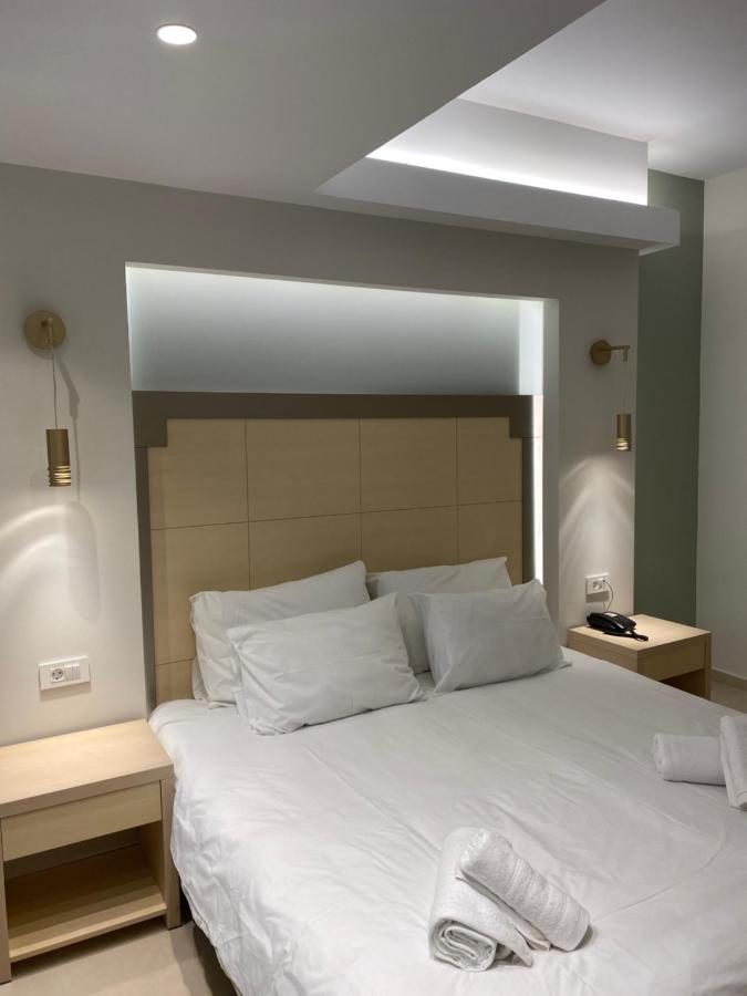 Elena Village Hotel & Suites Myrties Eksteriør billede