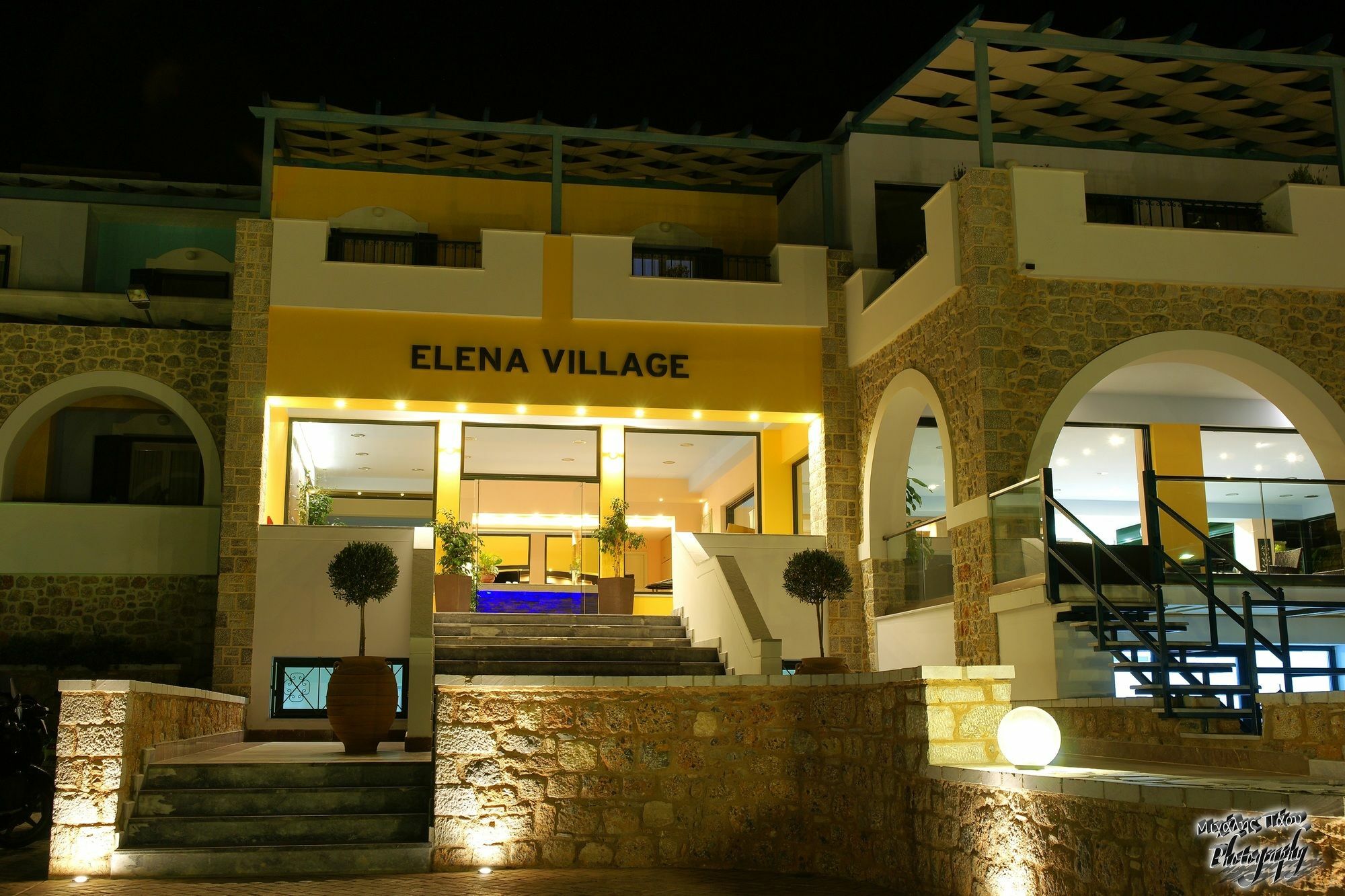 Elena Village Hotel & Suites Myrties Eksteriør billede
