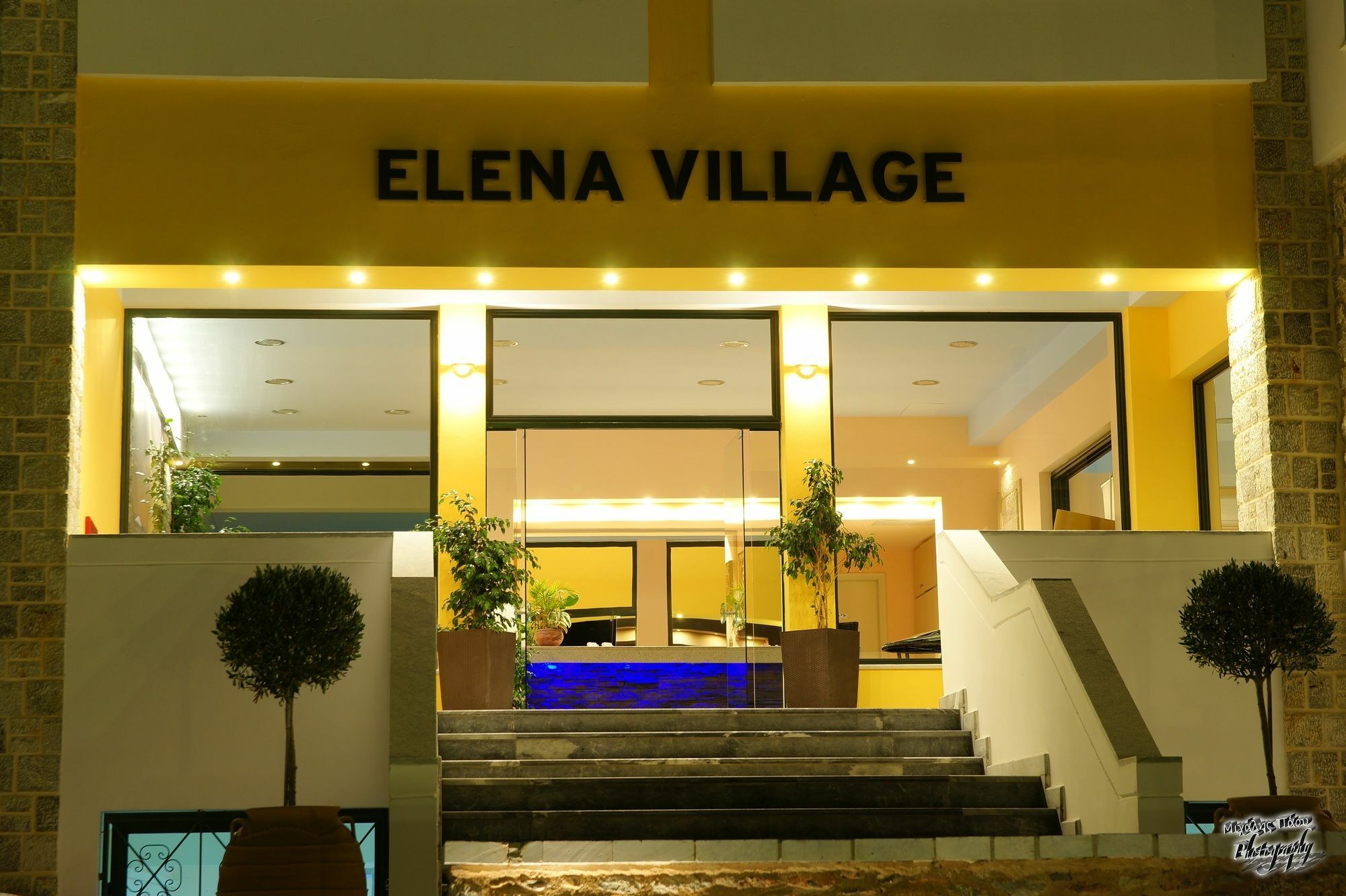 Elena Village Hotel & Suites Myrties Eksteriør billede